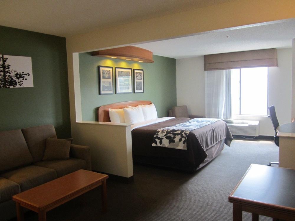 Hotel Clarion Pointe Albemarle Exterior foto