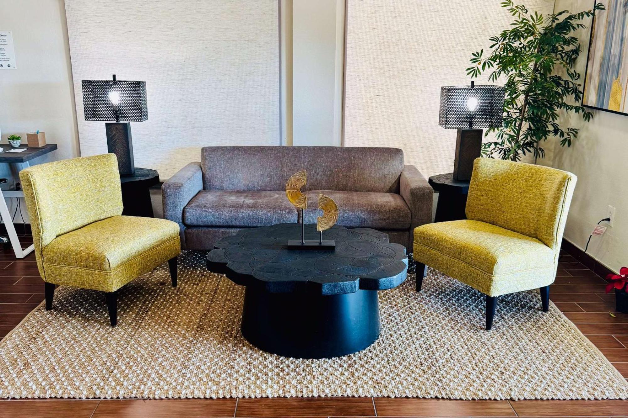 Hotel Clarion Pointe Albemarle Exterior foto