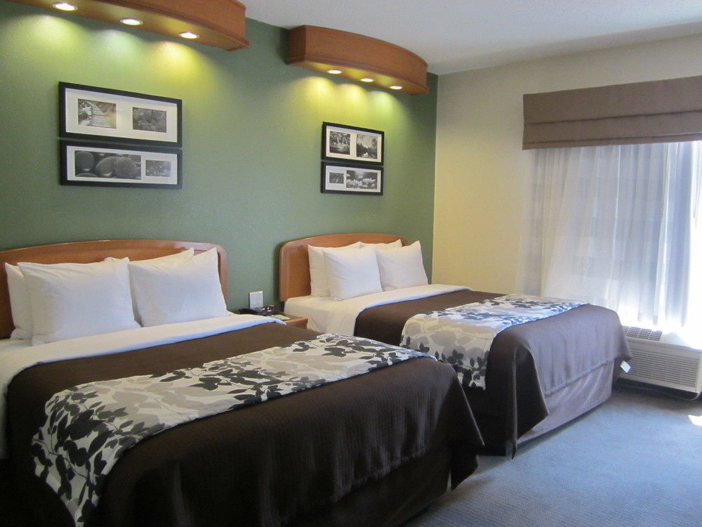 Hotel Clarion Pointe Albemarle Exterior foto