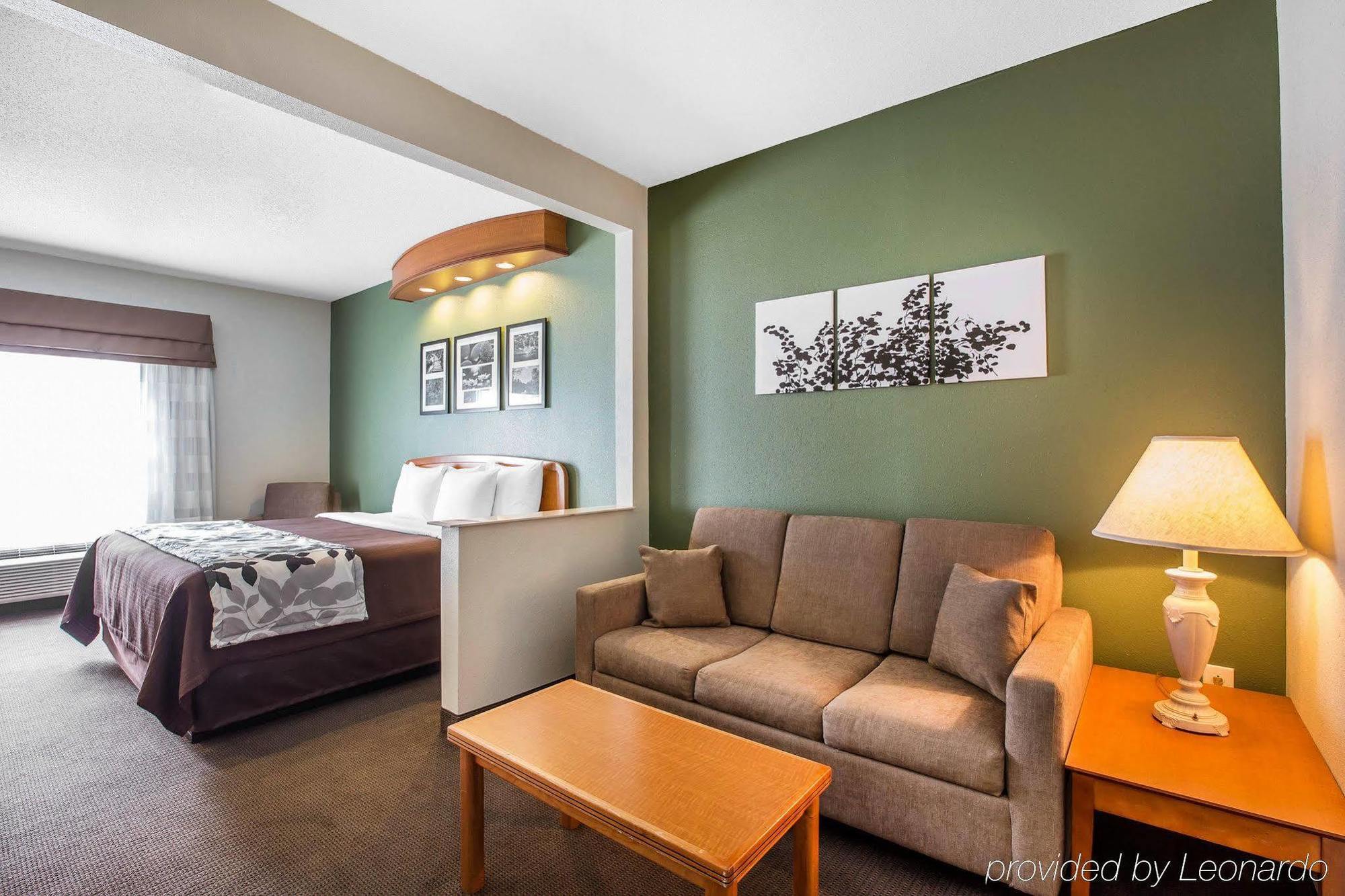 Hotel Clarion Pointe Albemarle Exterior foto