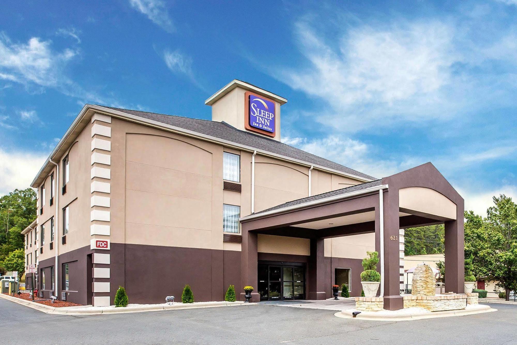 Hotel Clarion Pointe Albemarle Exterior foto